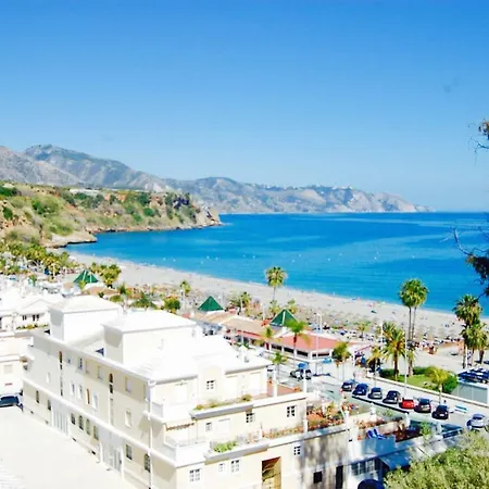 Elli Torrecilla By Scandic Feel Daire Nerja